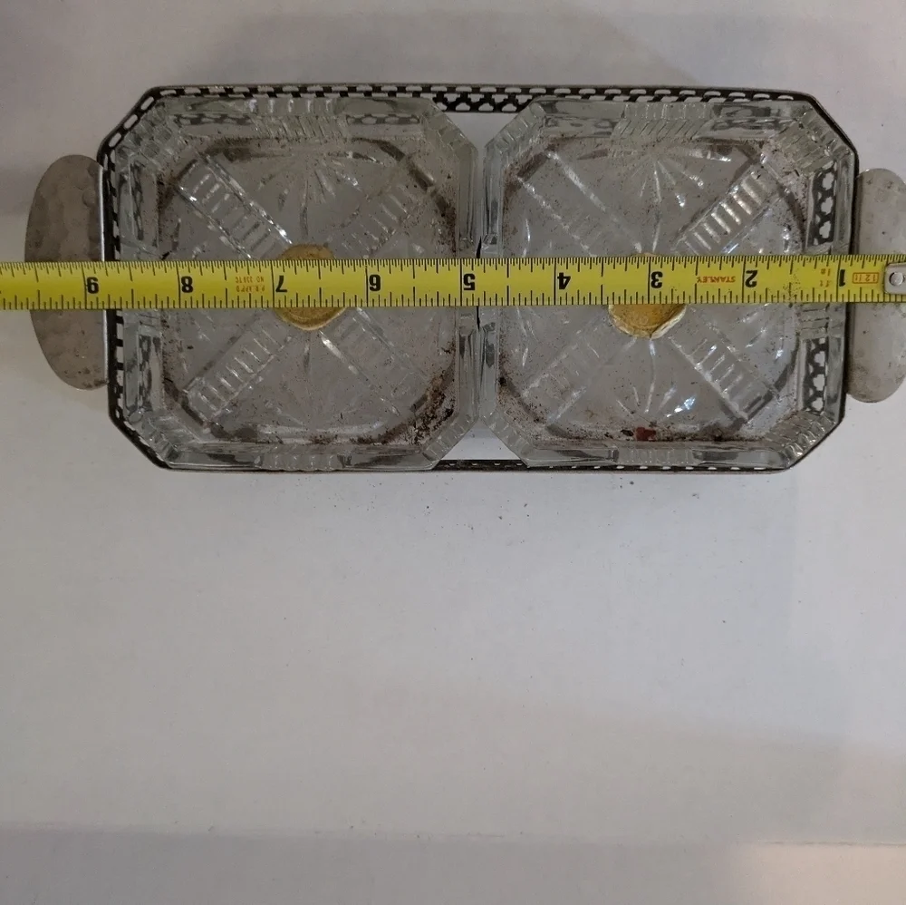 Vintage server dish/tray silver tone made in england. Removable dishes from tray